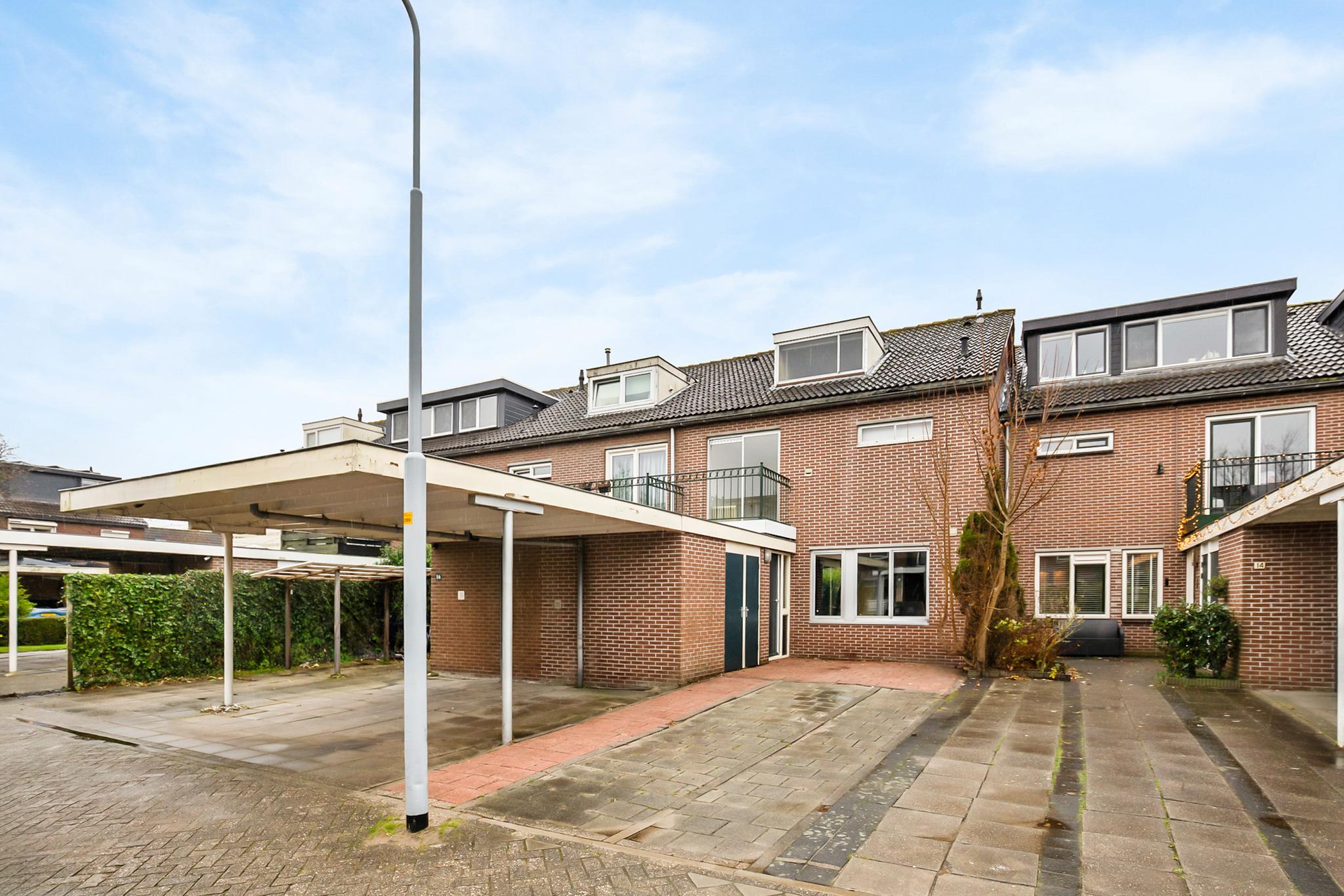 Zaanden 15 , 2151 SE Nieuw-vennep